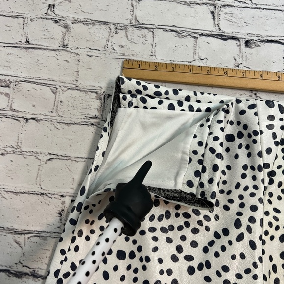 16Arlignton‎ Leather Pants "Read" - Picture 8 of 12